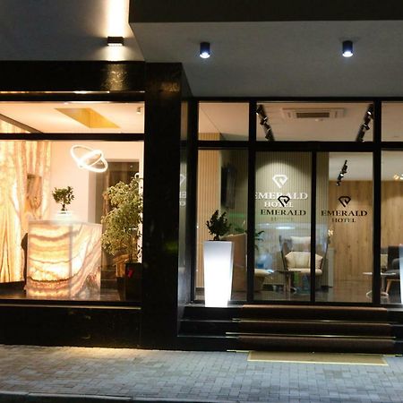 Emerald Boutique Hotel Tirana Exterior photo